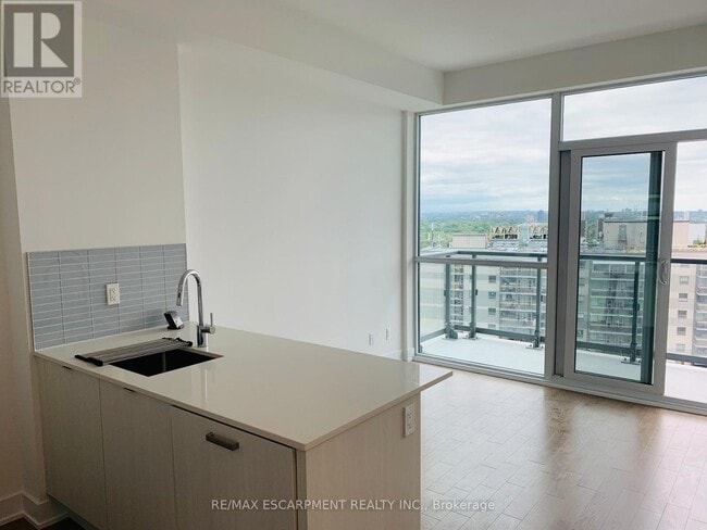 Building Photo - 181 Bedford Rd