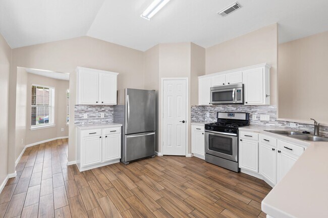 Foto del edificio - 227 Mammoth Springs Ln