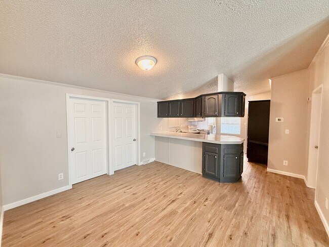 Foto del edificio - 2845 E 14th St