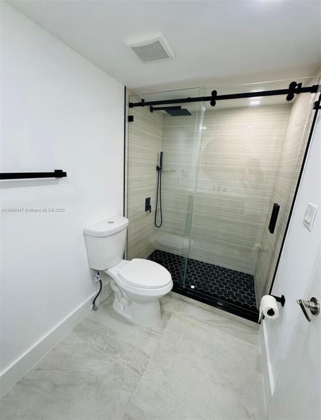 Building Photo - 5838 Collins Ave