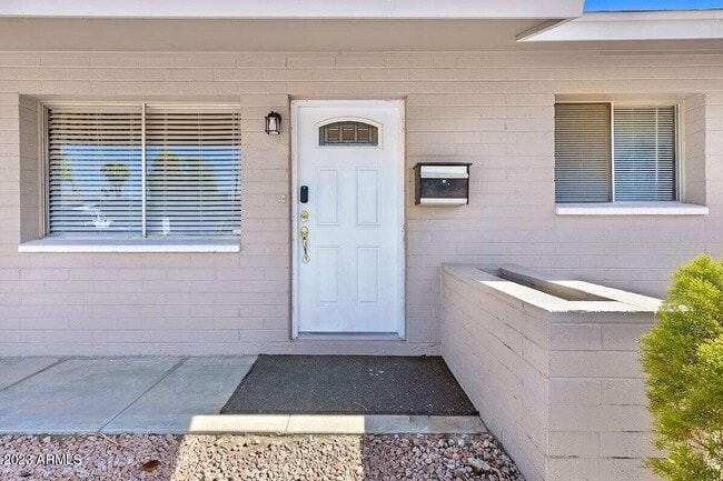 Photo - 945 E Lilac Dr (Tempe, AZ) House