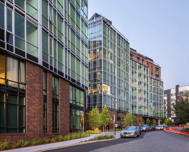 624 Yale Apartments Seattle, WA