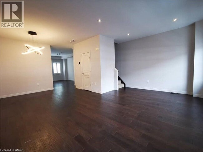 Building Photo - 12 John Russell Ln