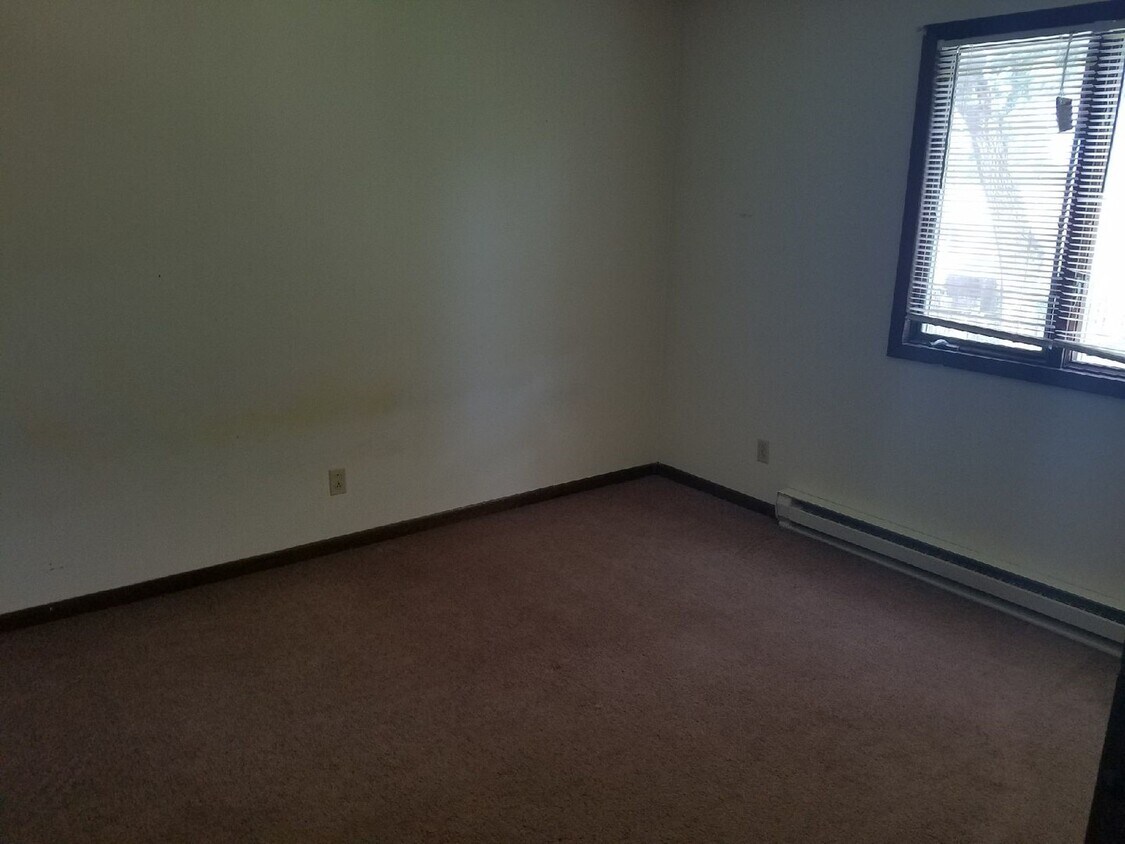 519 Morris St Unit 3, Oglesby, IL 61348 Condo for Rent in Oglesby, IL