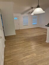 Building Photo - 141 Blackwater Way