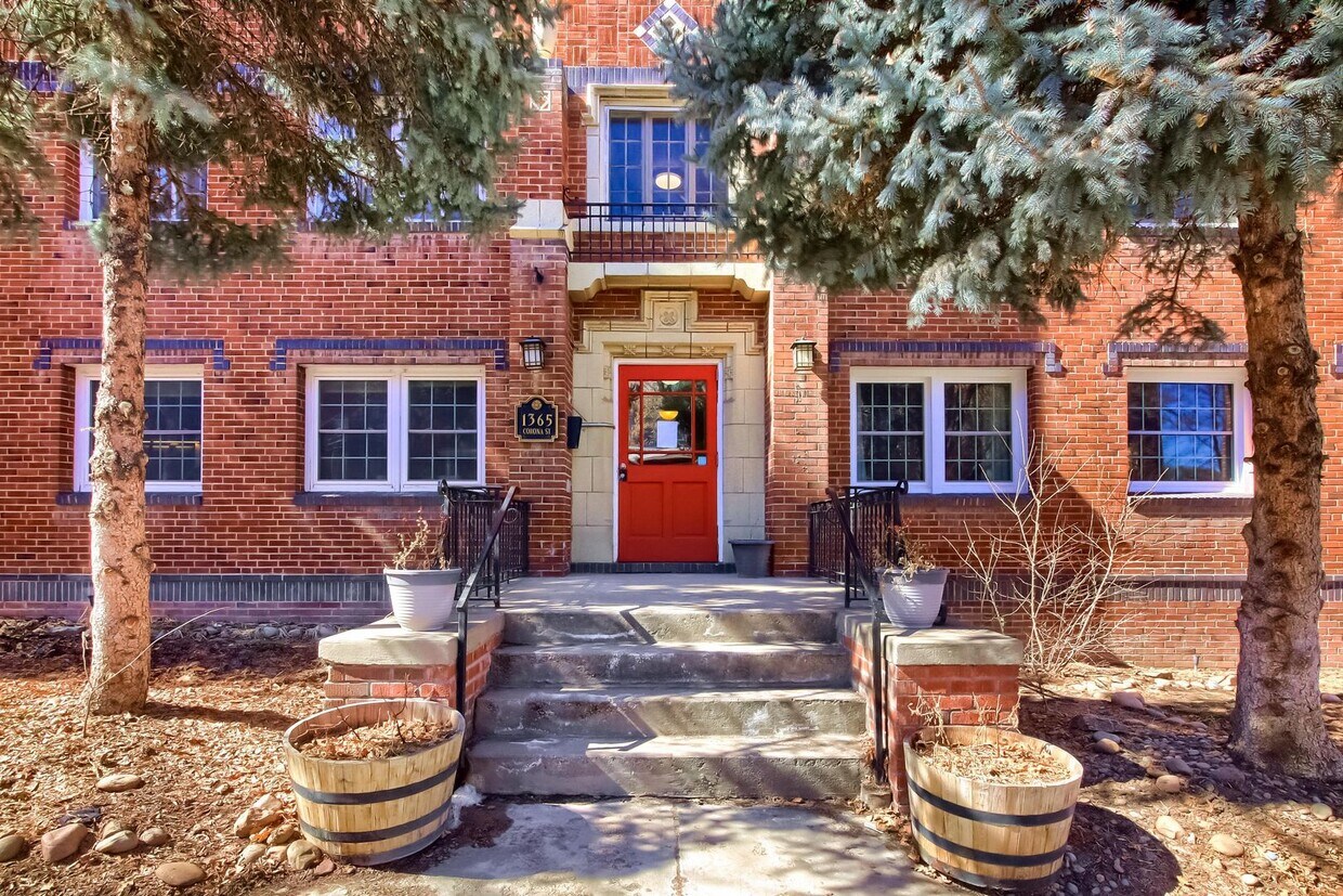 Primary Photo - 1365 Corona St