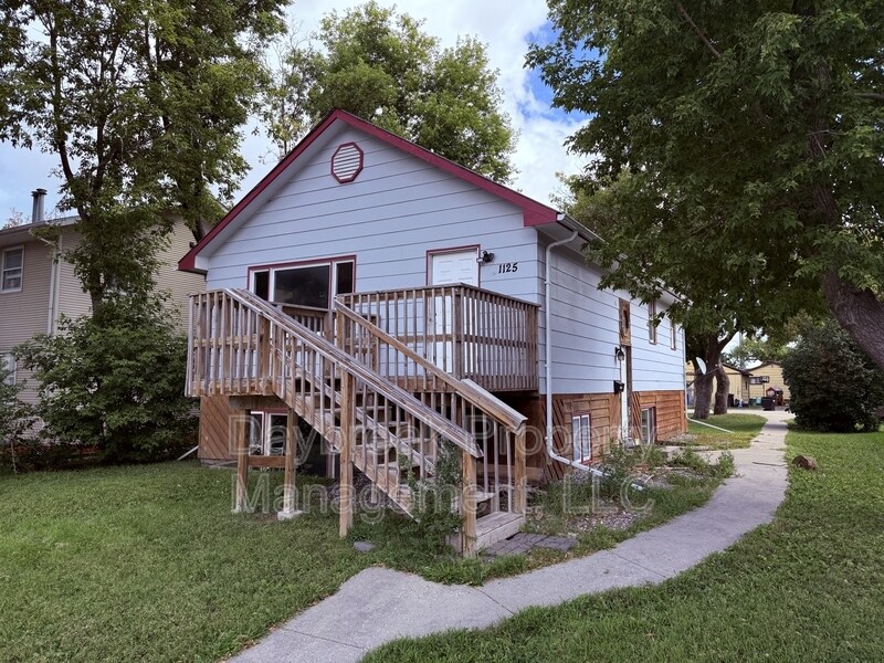 Foto principal - 1125 27th St N