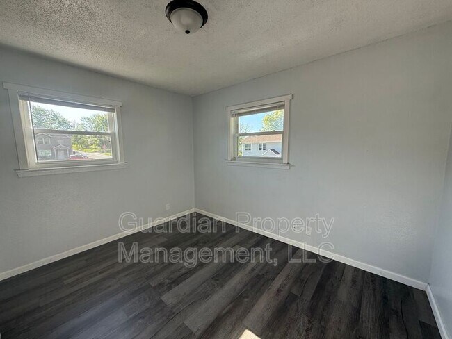 Foto del edificio - 517.5 W 8th St