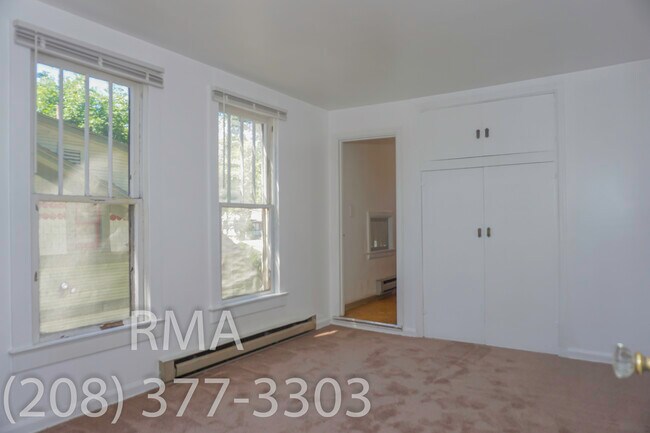 Building Photo - 1019 N 16th St