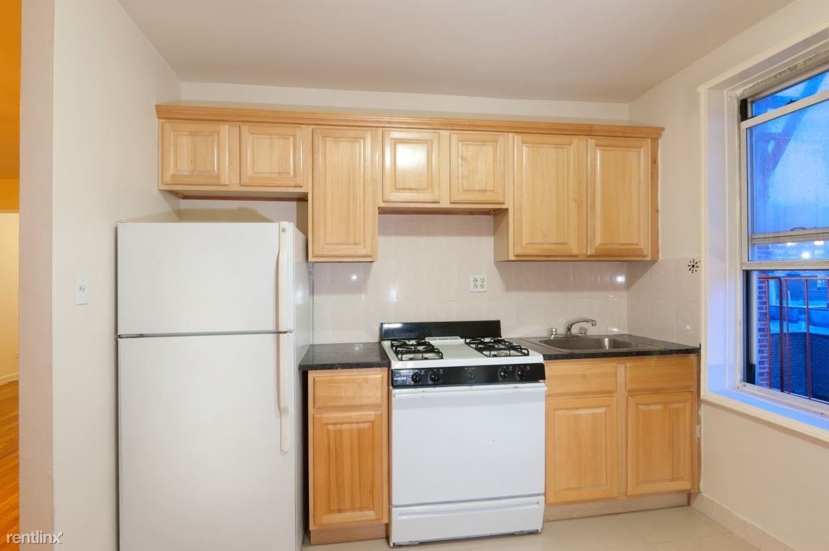 Primary Photo - 4225 80th St