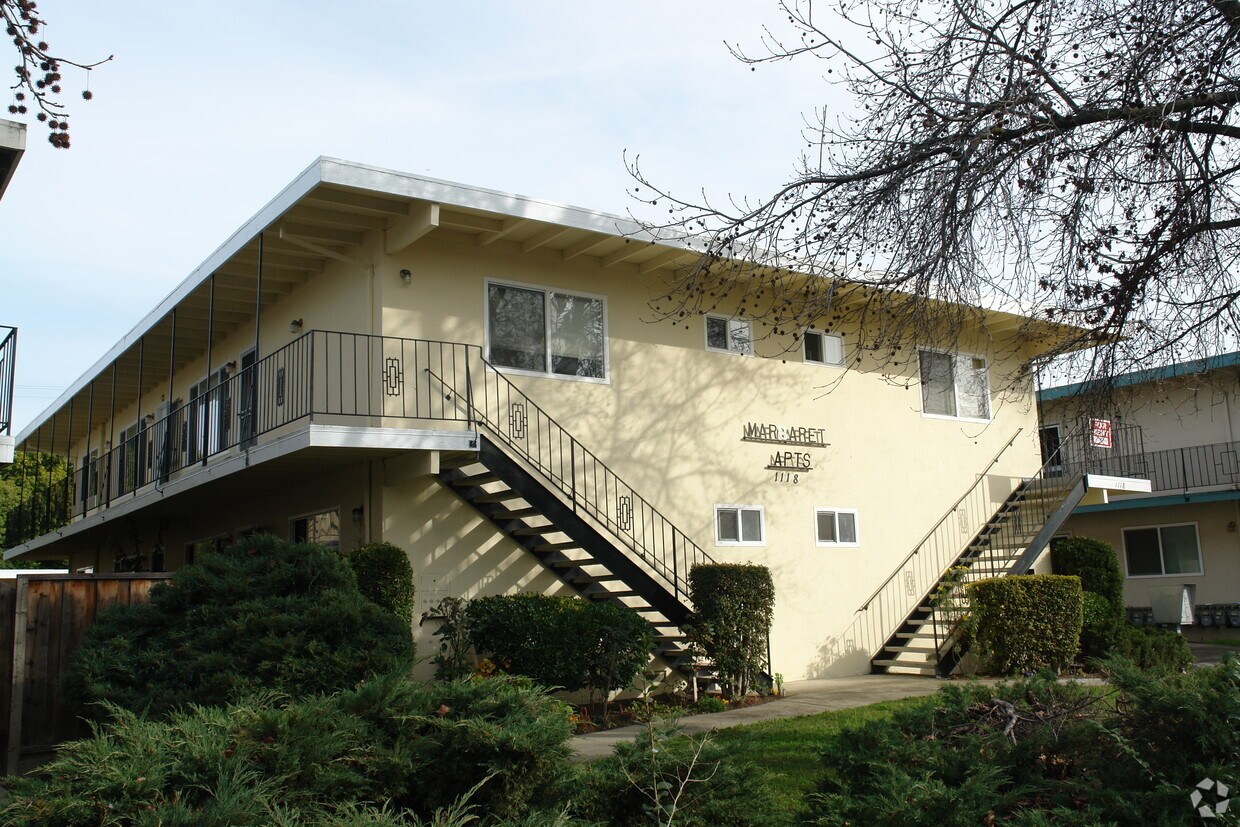 Primary Photo - Margaret Apartments