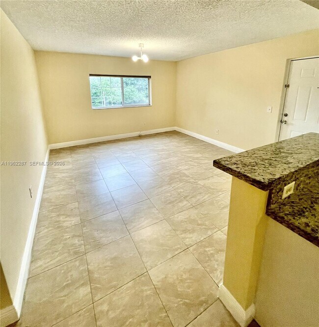 Foto del edificio - 3690 N 56th Ave