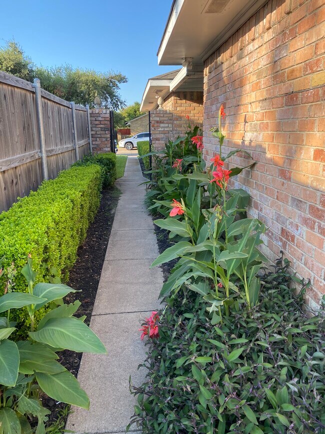 Foto del edificio - 3624 Hopetown Dr