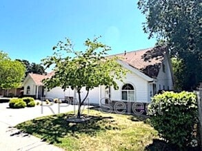 Building Photo - 4534 Whitney Ave
