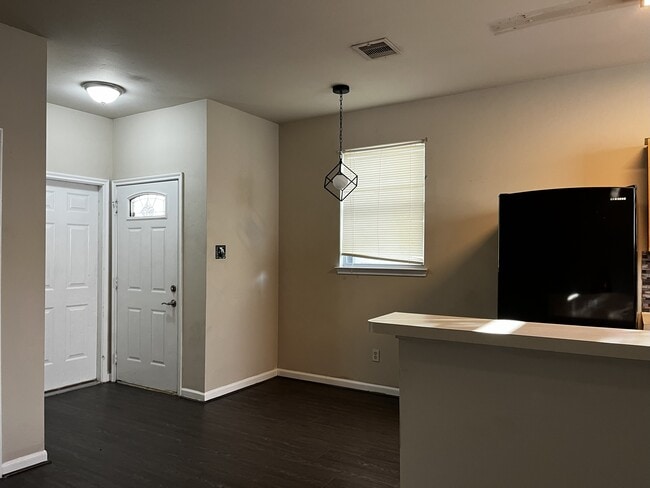 Building Photo - 11807 Chetman Dr