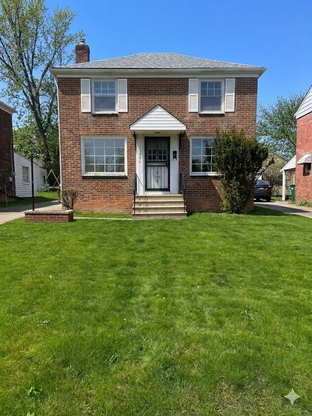 Photo - 5566 Beechwood Ave (Maple Heights, OH)