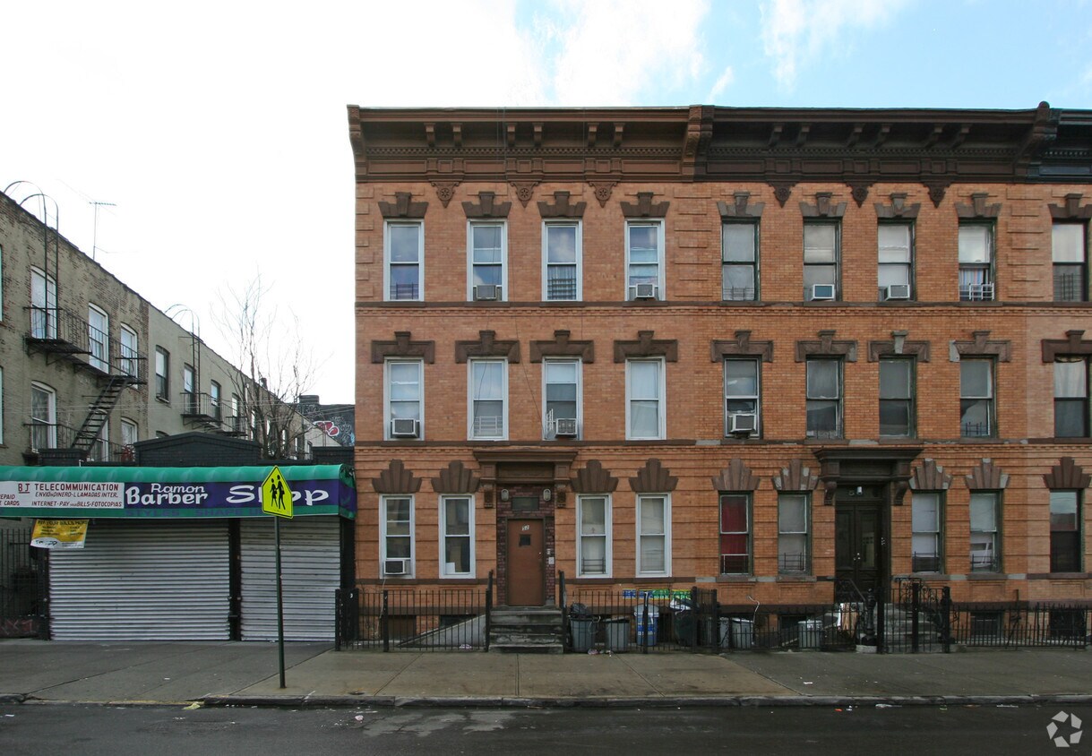Building Photo - 52 Irving Ave