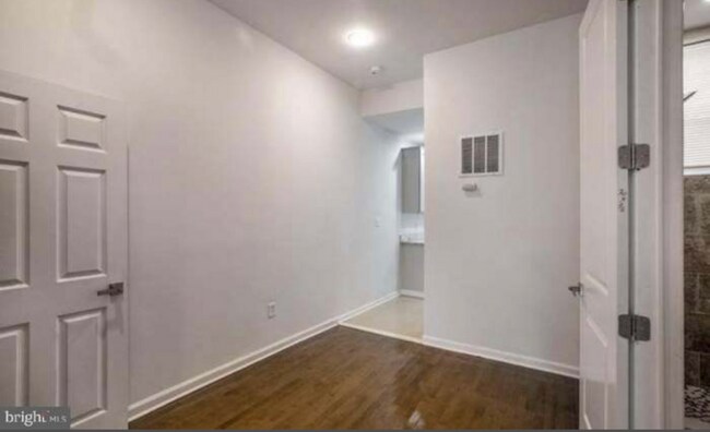 Foto del edificio - 815 N Calhoun St