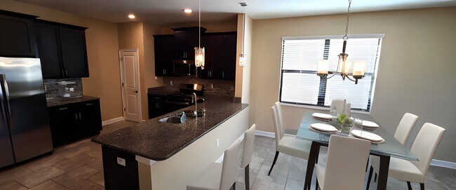 Dining - 15089 Purple Martin St