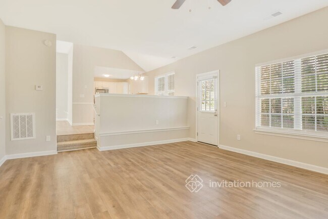 Building Photo - 2743 Rambling Way