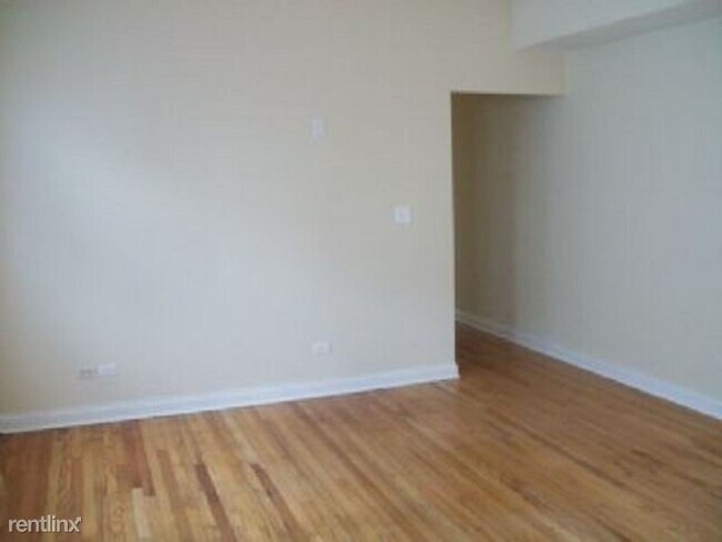 Foto del edificio - 3242-3248 W Wellington Ave