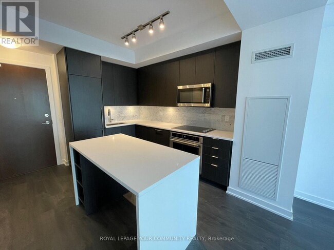 Building Photo - 38 Iannuzzi St