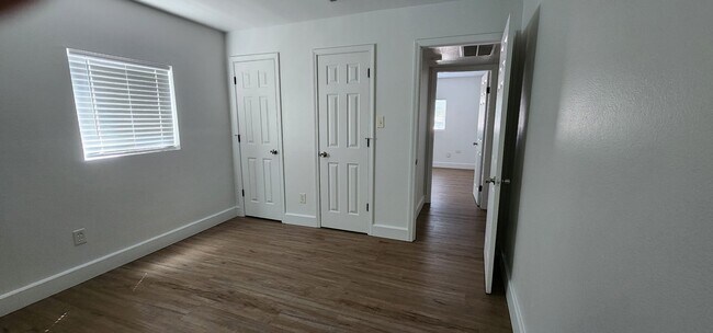 Foto del edificio - 1312 Bennett Dr
