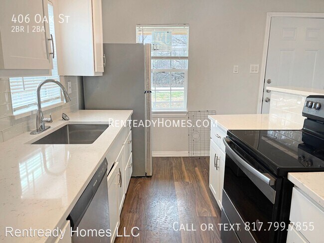 Foto del edificio - 2 br, 2 bath House - 406 Oak St