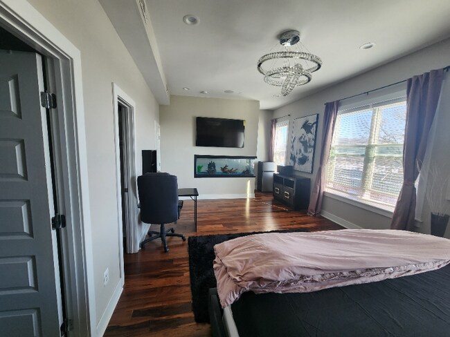 Foto del edificio - 1600 Trinidad Ave NE