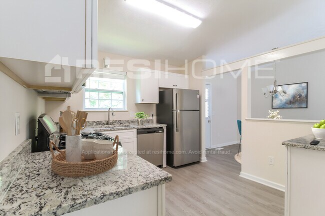 Foto del edificio - 2272 Ramblewood Cir