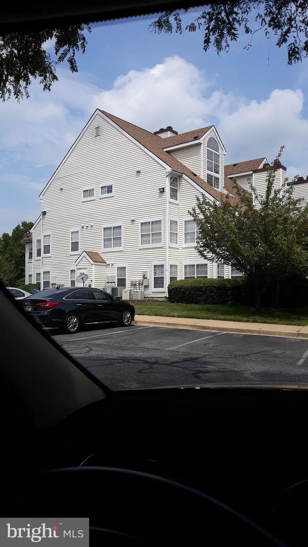 Building Photo - 10404 Westridge Dr
