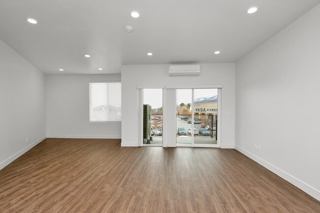 Copernicus 2x2 - Renaissance Place