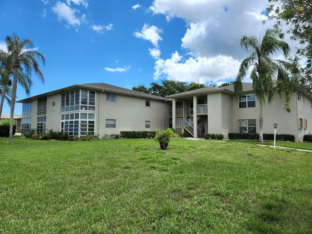 13 Lake Vista Trail Unit 203, Port Saint Lucie, FL 34952 Condo for