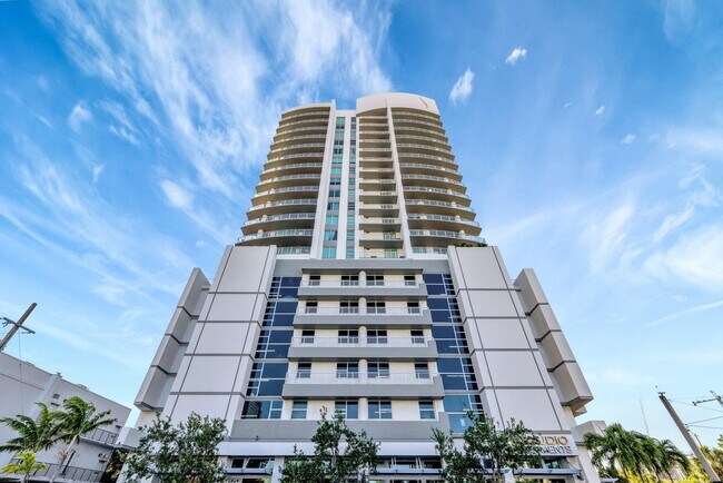 Foto del edificio - 315 NE 3rd Ave