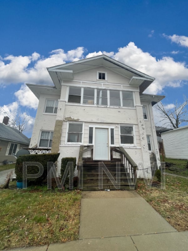 254 Valparaiso St Unit 3, Valparaiso, IN 46383 Condo for Rent in