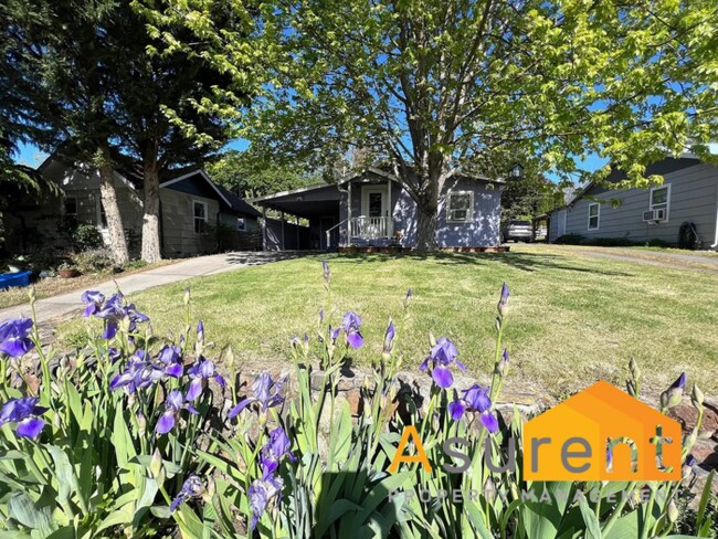Foto del edificio - Beautiful Single-Level Home Located in the...