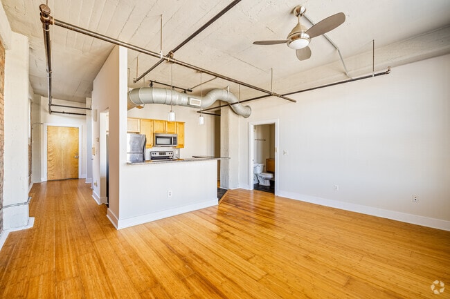 2BR, 2BA - 1,180SF - Living Room - Raven Place