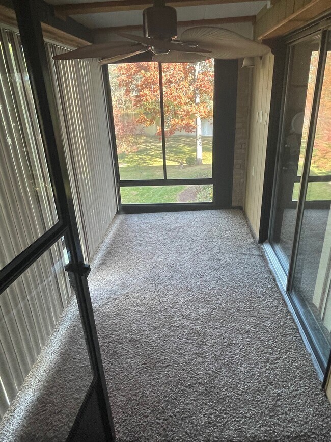 Foto del edificio - 227 Canal Park Dr