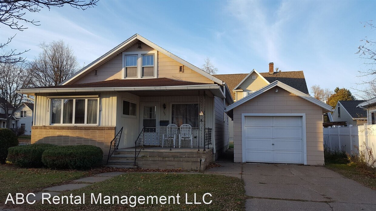 Primary Photo - 3 br, 1 bath House - 702 Townline Rd