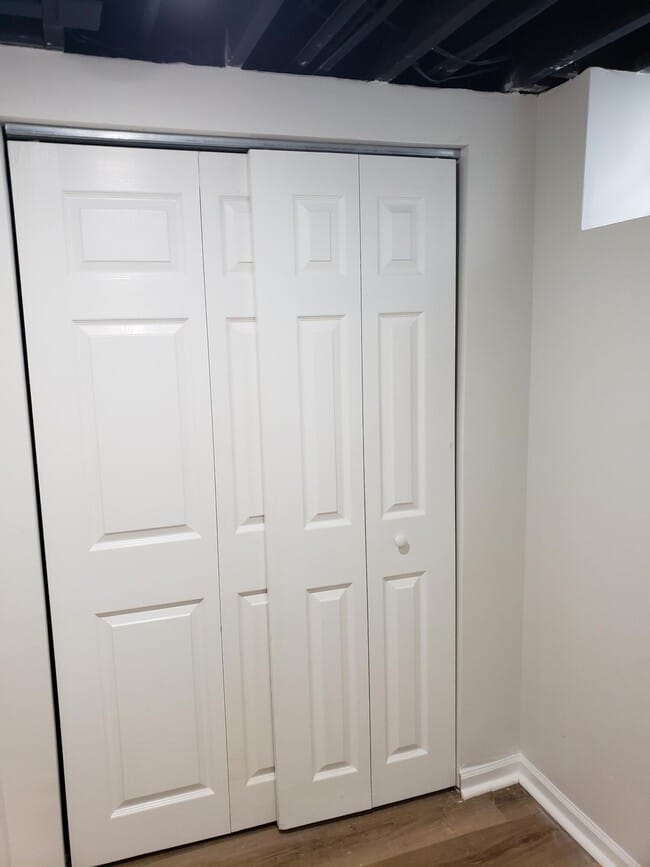 Foto del edificio - 1053 Pine Tree Dr