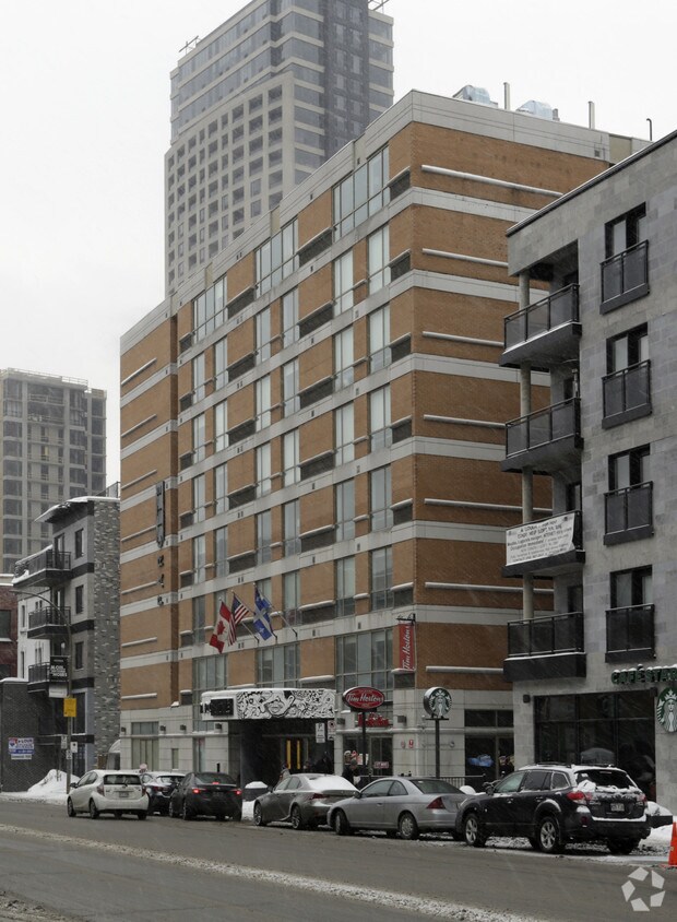 Parc Cite Apartments 3440 du Parc Montréal, QC