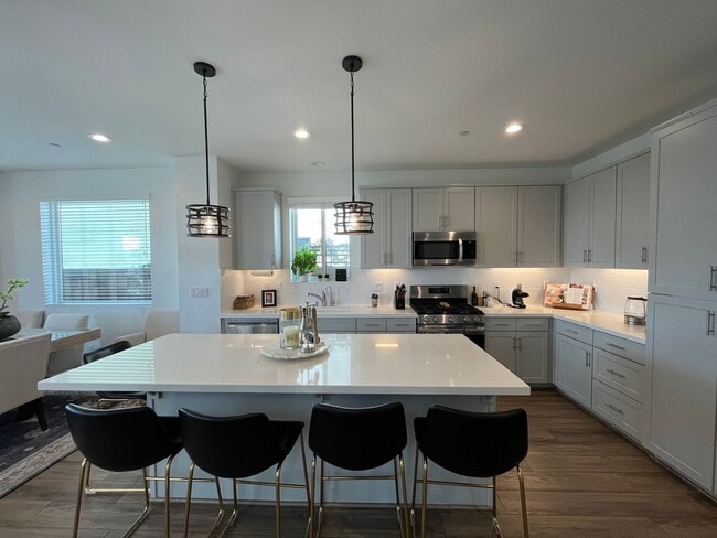 Foto del edificio - Newly Built Home - Noveno Highly Desirable...