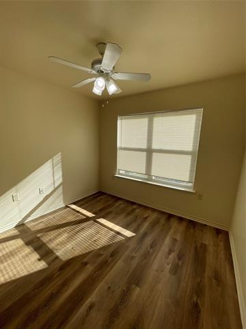 Building Photo - 3201 Royal Crest Dr