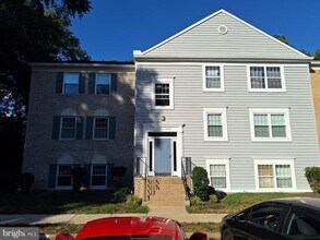 Building Photo - 12219 Chaucer Ln