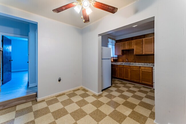 Foto del edificio - 5121 Carnegie St