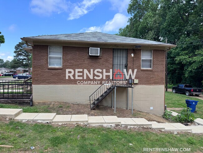 Building Photo - 92 Navy Dr