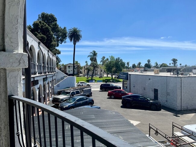 Foto del edificio - New 3 Bedrooms 2 Baths Apt. in Kensington