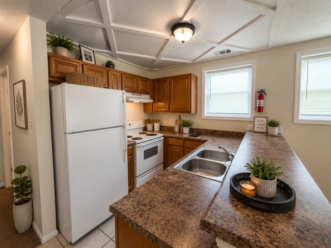 Building Photo - 5973-5973 Peco Ln