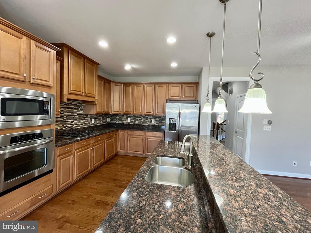 Foto principal - 21285 Park Grove Terrace