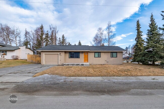 Building Photo - 16425 Farm Ave